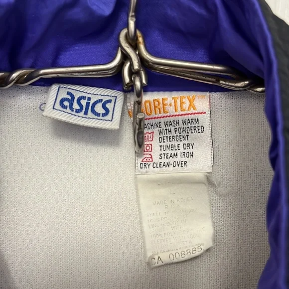 ASICS windbreaker - Picture 3 of 5